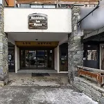 Apartment Neves - Location: Pour 4 Personnes Dans Un Quartier Anime