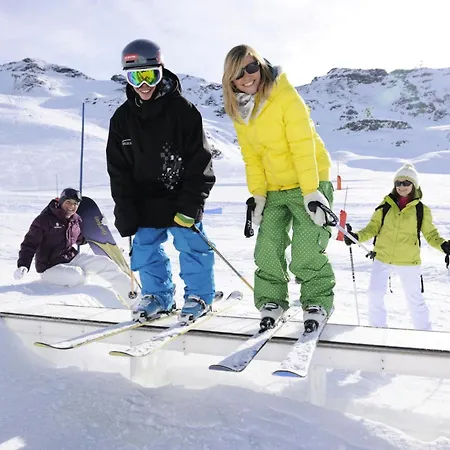 Daire Neves - Location: Pour 4 Personnes Dans Un Quartier Anime *