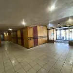 Apartment Neves - Location: Pour 4 Personnes Dans Un Quartier Anime Val Thorens