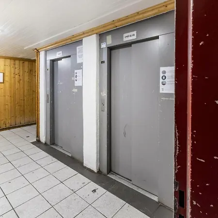 Neves - Location: Pour 4 Personnes Dans Un Quartier Anime