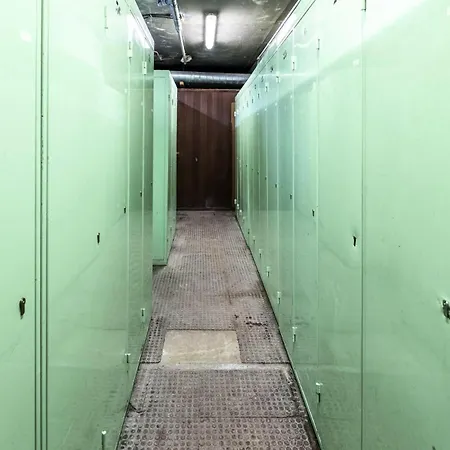 Neves - Location: Pour 4 Personnes Dans Un Quartier Anime 아파트