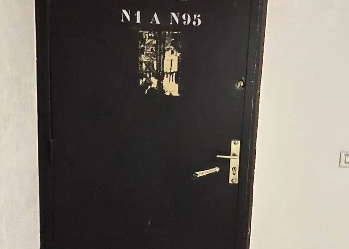 Neves - Location: Pour 4 Personnes Dans Un Quartier Anime Val Thorens