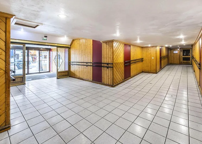 Neves - Location: Pour 4 Personnes Dans Un Quartier Anime Daire *